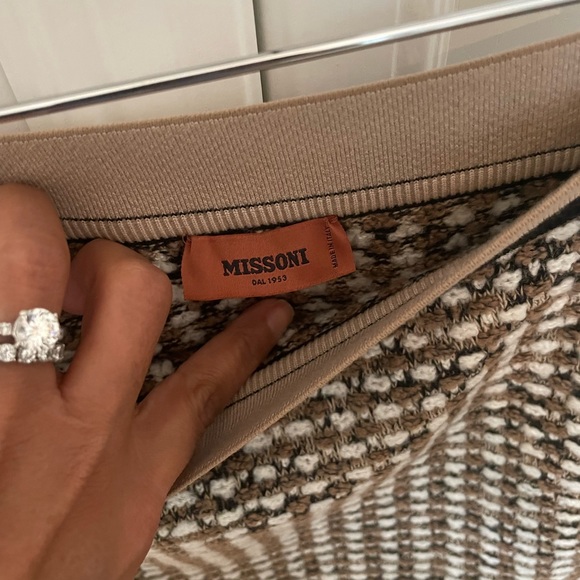 Missoni mini skirt. Size 38. 60% wool. Beautiful beige, off white and black. - Picture 2 of 5